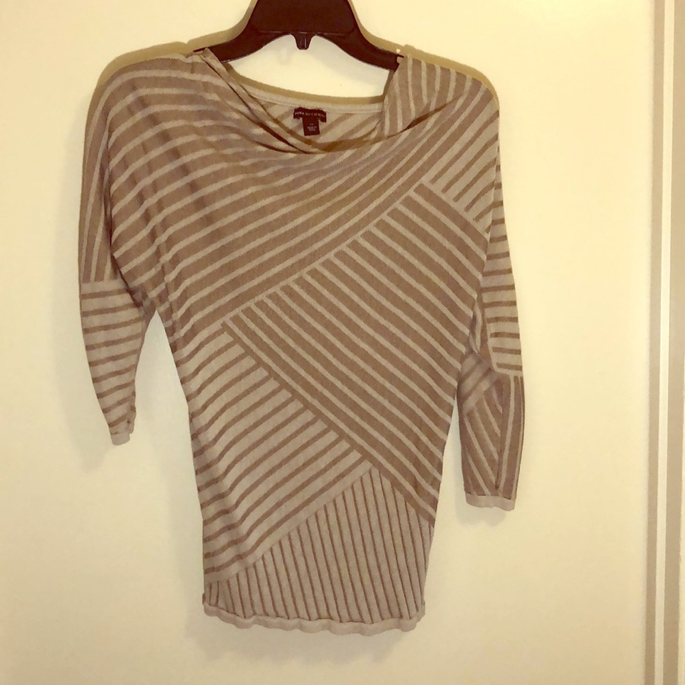 Sexy geometric sweater!